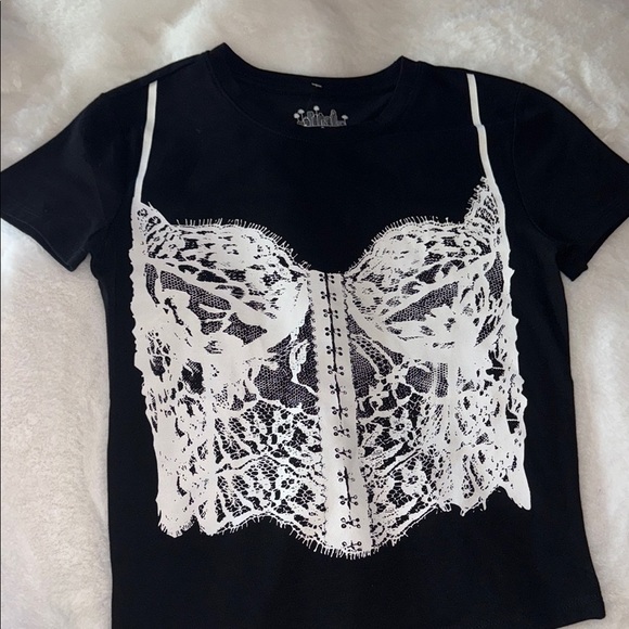 Women's Black and White Lace Graphic Top - Picture 2 of 7